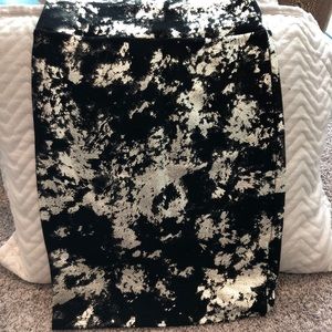 Holiday lularoe “Cassie” pencil skirt!